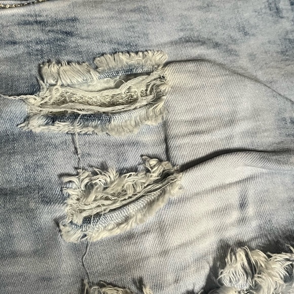 Lolo shorts with silver sparkle pockets - Picture 8 of 8